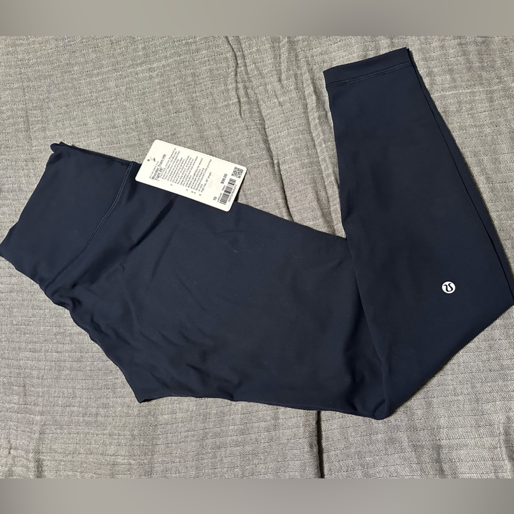 NWT Navy Blue 28” Wonder Train HR Legging